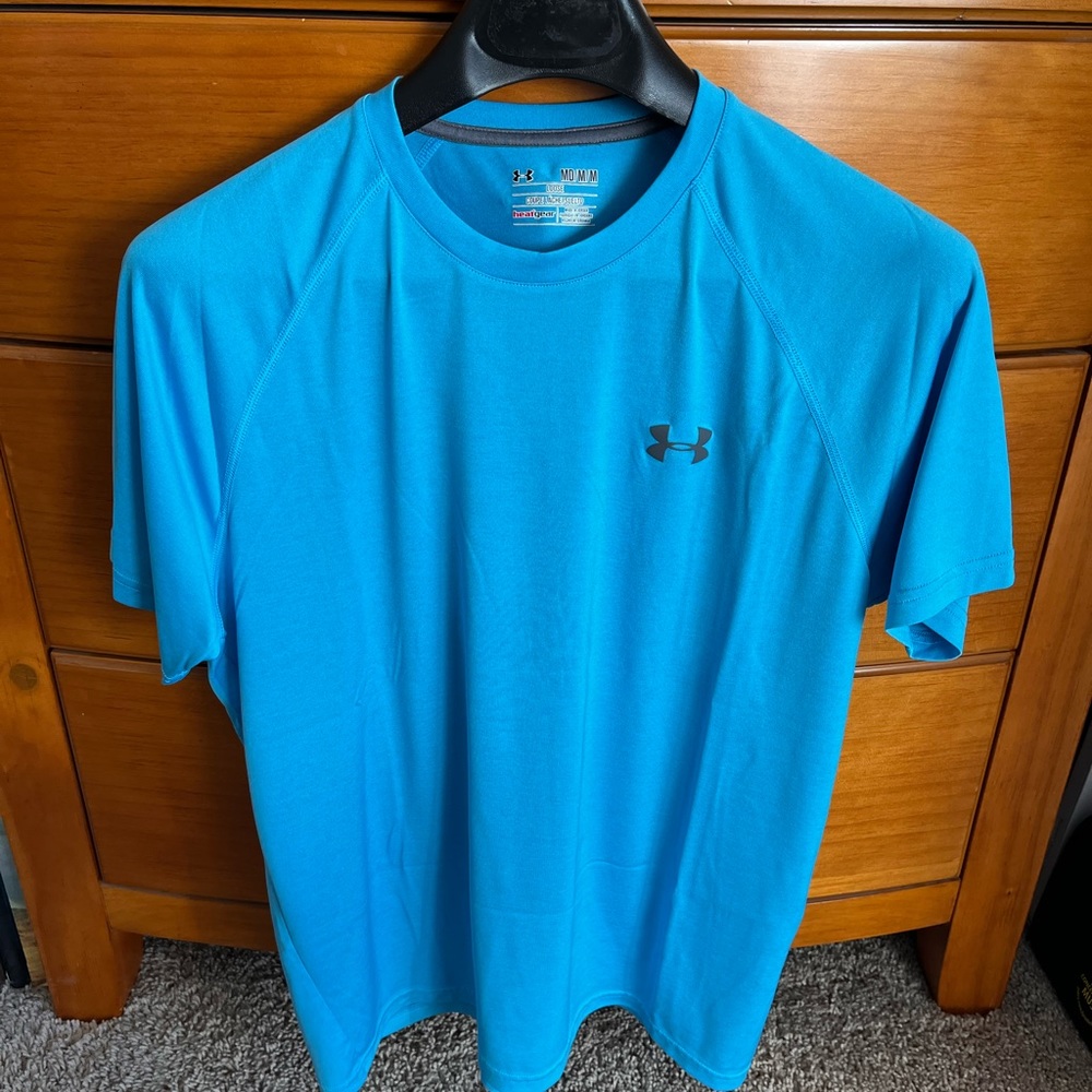 Men’s UA t shirt
